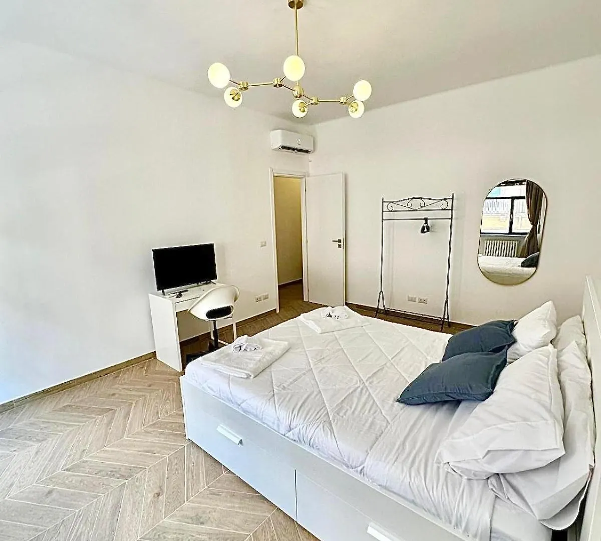 Suite Dante 262 Bari 0*,  Italia